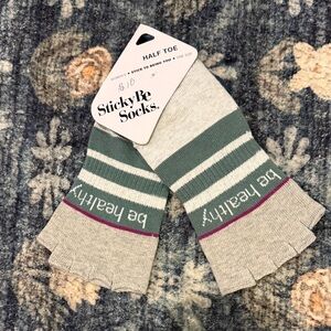 StickyBe Socks Half Toe Gray and Green